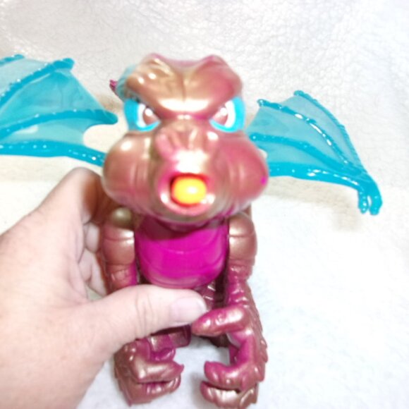 T-179 VINTAGE 1998 FISHER PRICE GREAT ADVENTURE FIRE BREATHING DRAGON - Picture 4 of 10